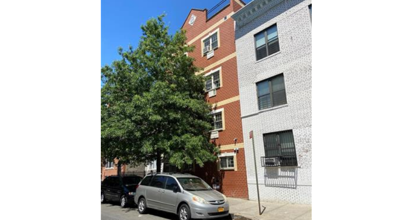 Lawrence  Tin Queens